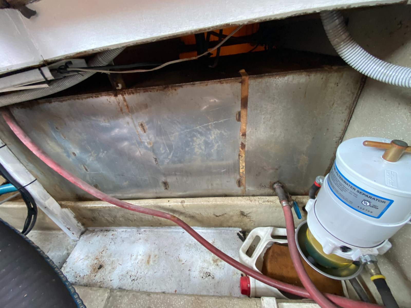 Seafarer 34 Flybridge Cruiser Sarie Marais