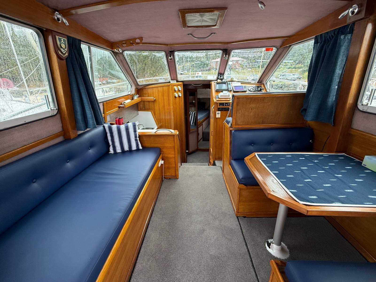 Seafarer 34 Flybridge Cruiser Sarie Marais