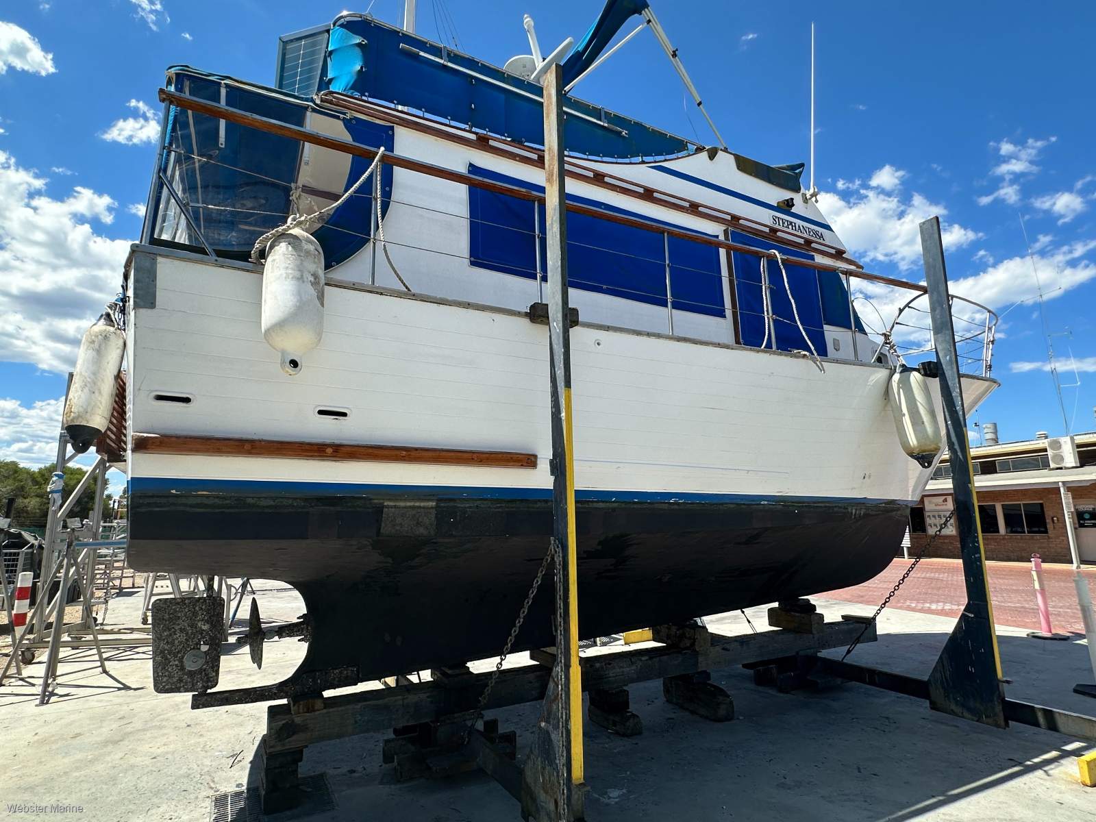 Flybridge Sloop Clipper 30 Flybridge For Sale | Webster Marine