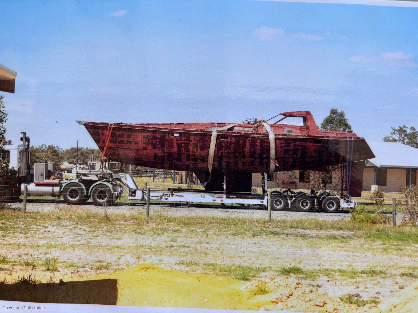 Van De Stadt Samoa Hull, deck, keel, engine, mast & lots lots more:delivered on truck