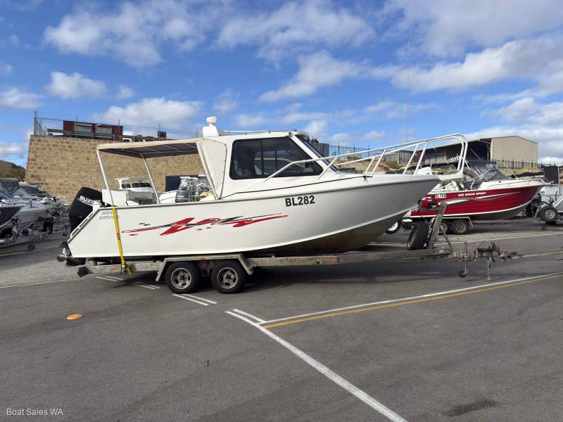 Jackman 7.0 Hardtop Lock up cabin, 225Hp V6 Suzuki 510hrs