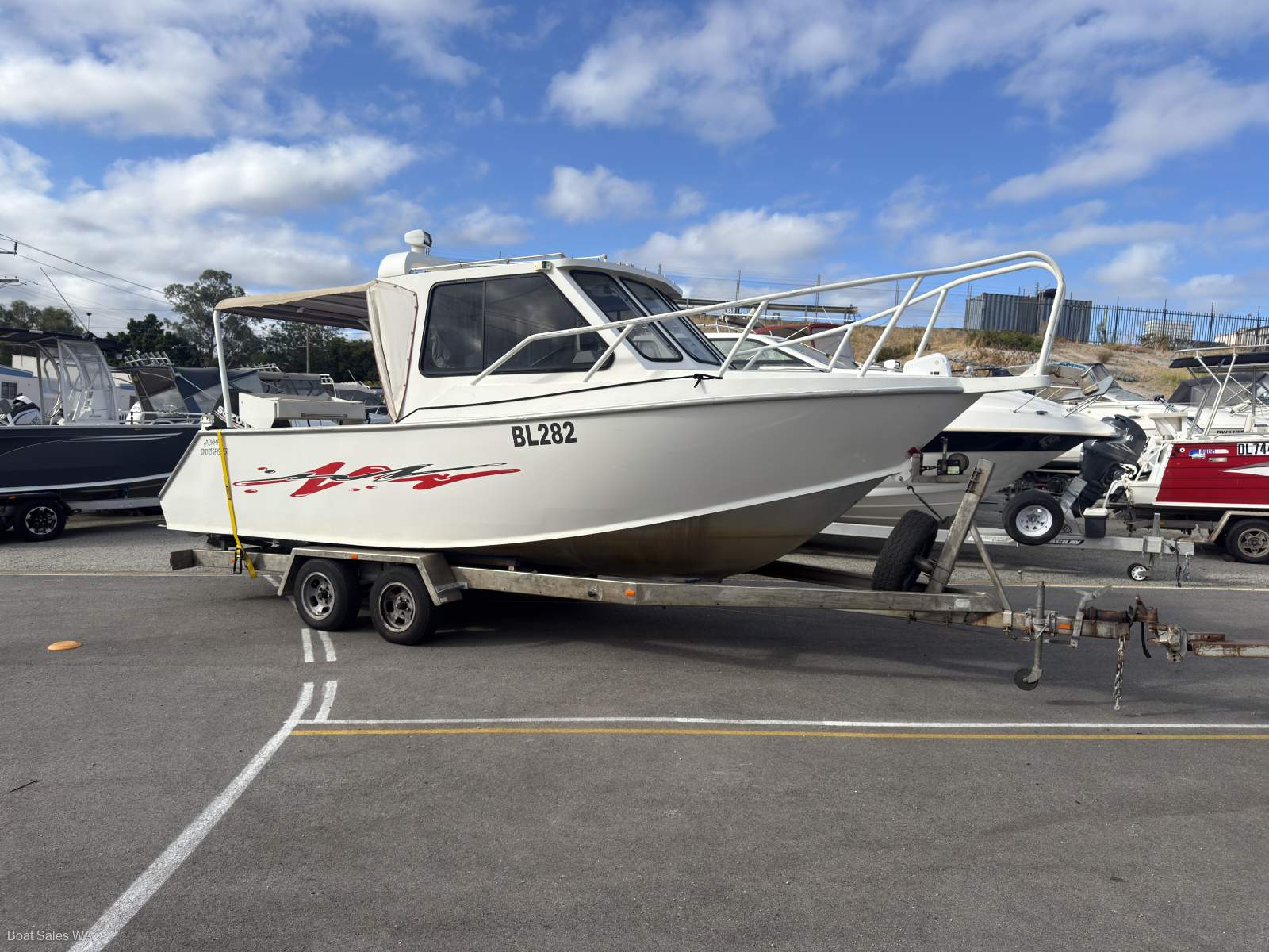 Jackman 7.0 Hardtop Lock up cabin, 225Hp V6 Suzuki 510hrs