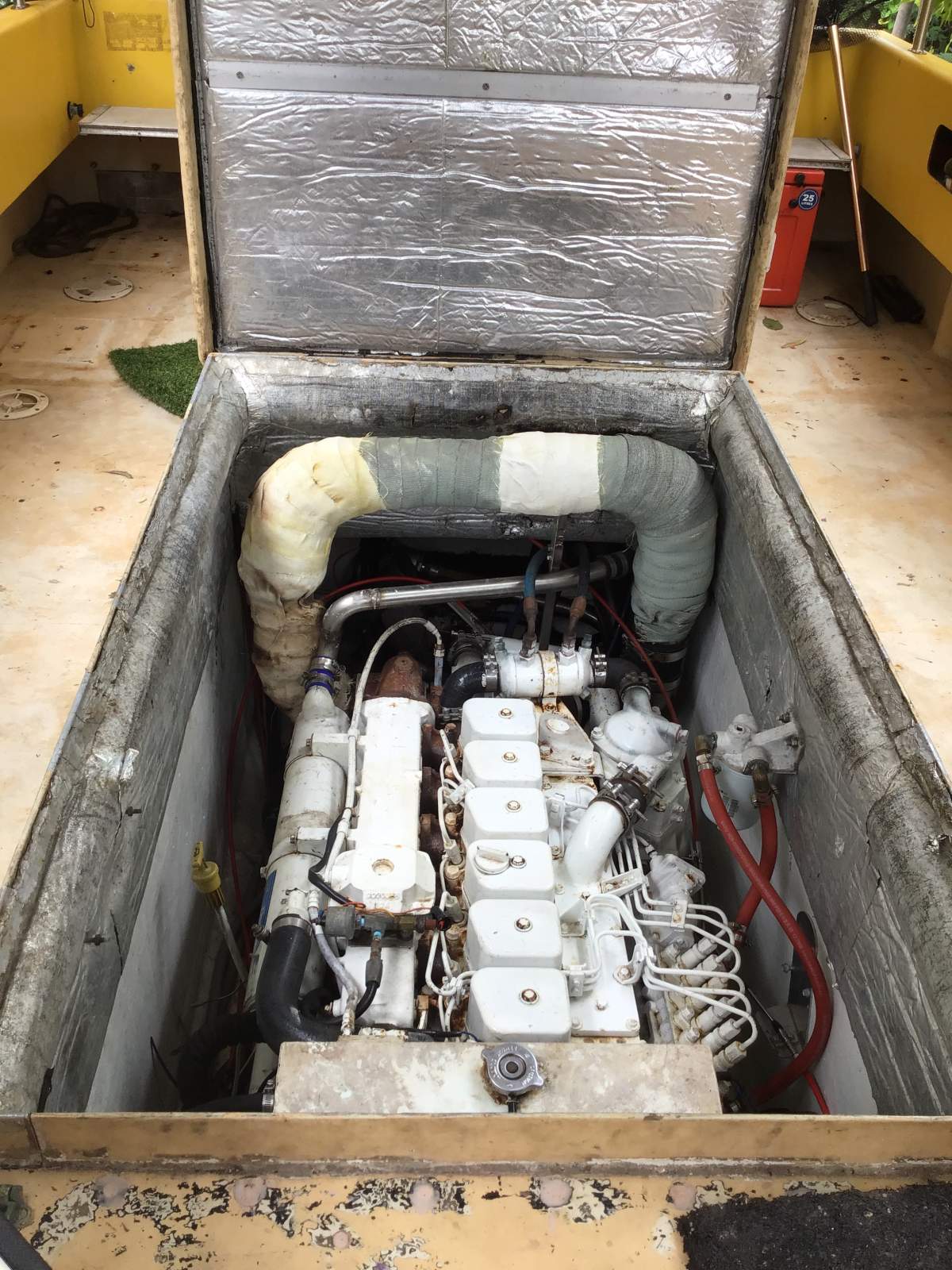 Hydrofield Jaguar 8.2m