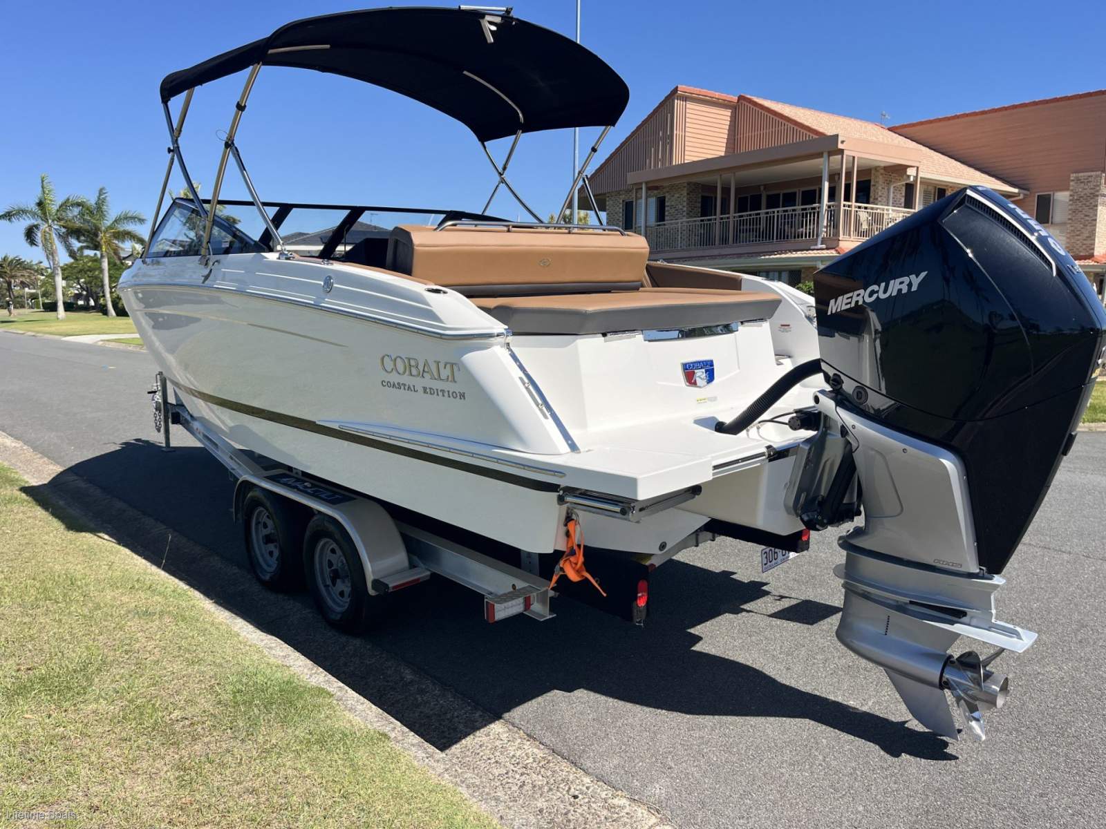 Cobalt R4 Outboard - 2025MY AVAILABLE NOW!!