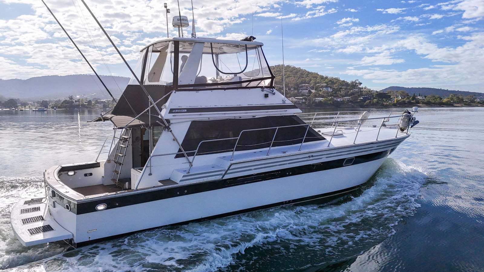Ranger 47 Flybridge BRILLIANT VOLUME, COMFORTABLE CRUISER!