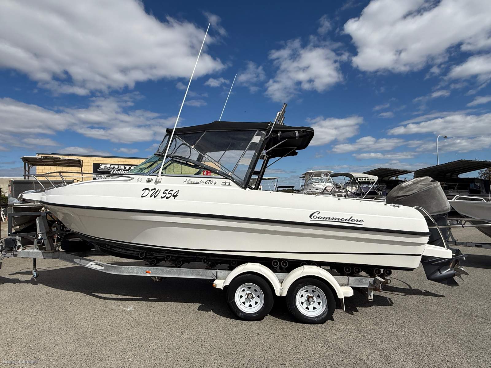 Commodore All Rounder 670 BEST DECK SPACE AROUND, VERY VERSATILE PACKAGE