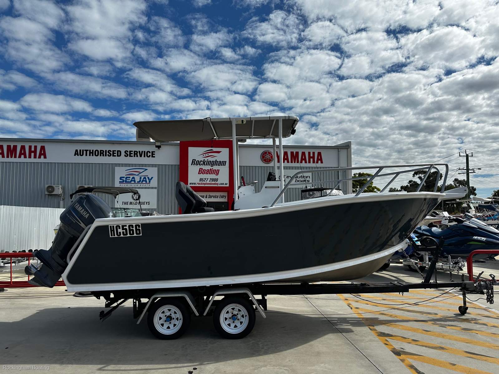 Midland Marine 595 Centre Console 595 Centre Console