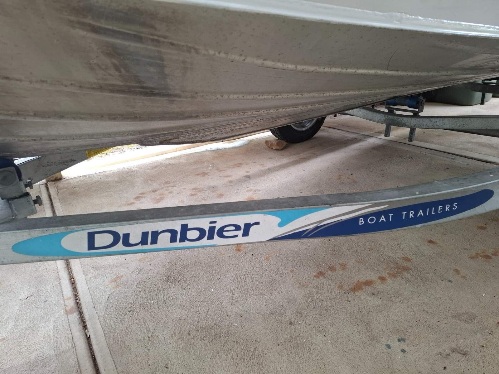 Savage 4.3m with 25hp yamaha motor in good condition