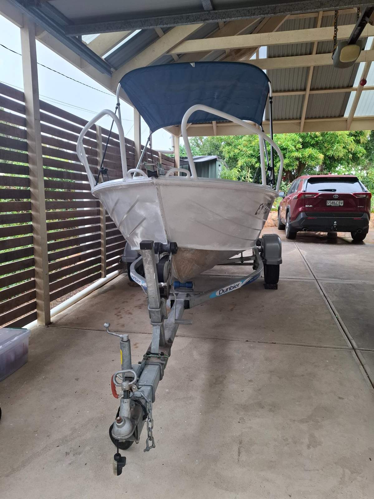 Savage 4.3m with 25hp yamaha motor in good condition