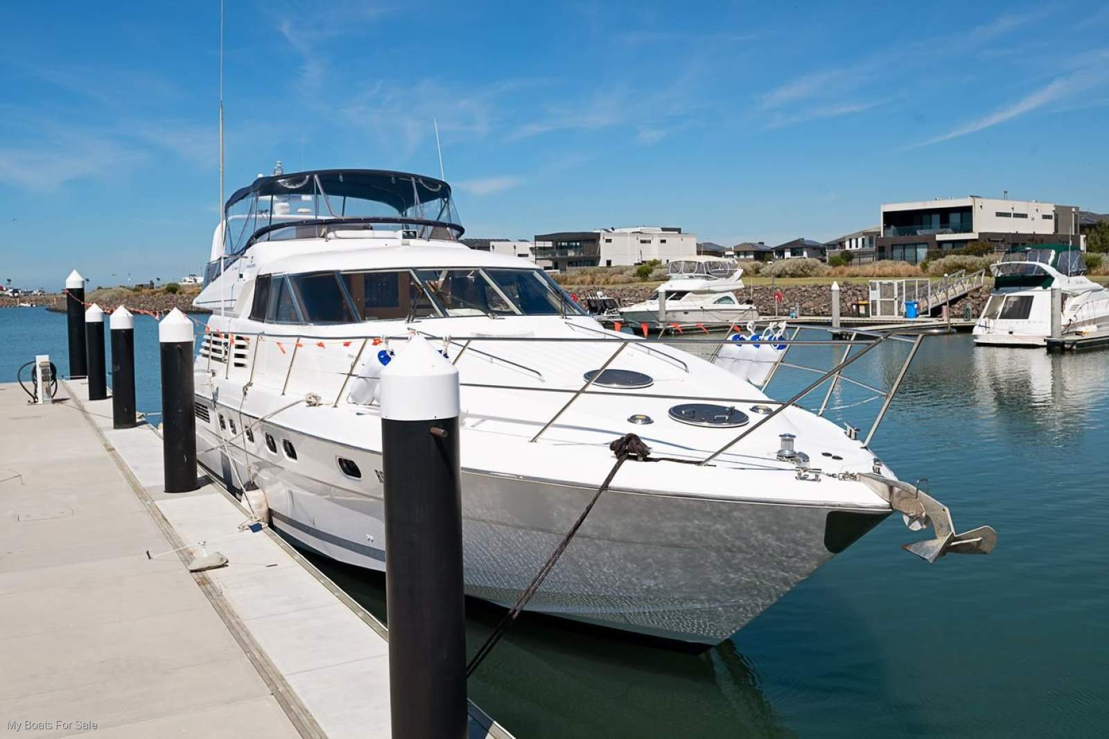 Fairline Squadron 65 - 4 Bdrms 3 Bthrms