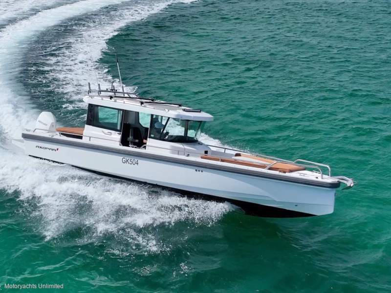 Axopar 28 Cabin - It's rare to find a 28 Axopar for under $200K