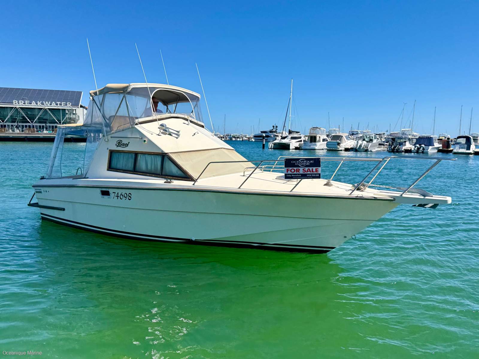 Deepwater 28 *With pen at Hillarys Marina*