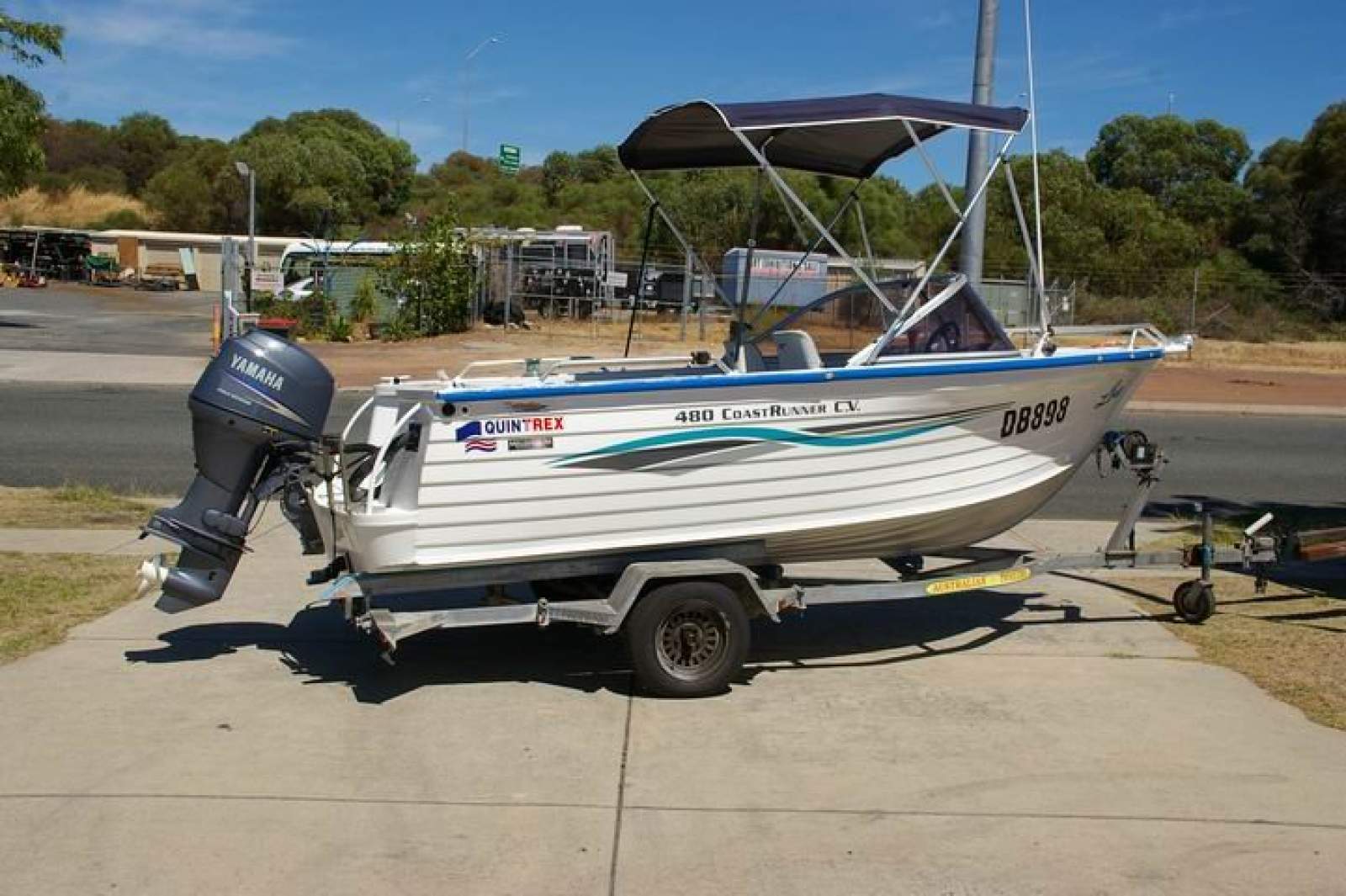 Quintrex 480 Coast Runner CV super clean