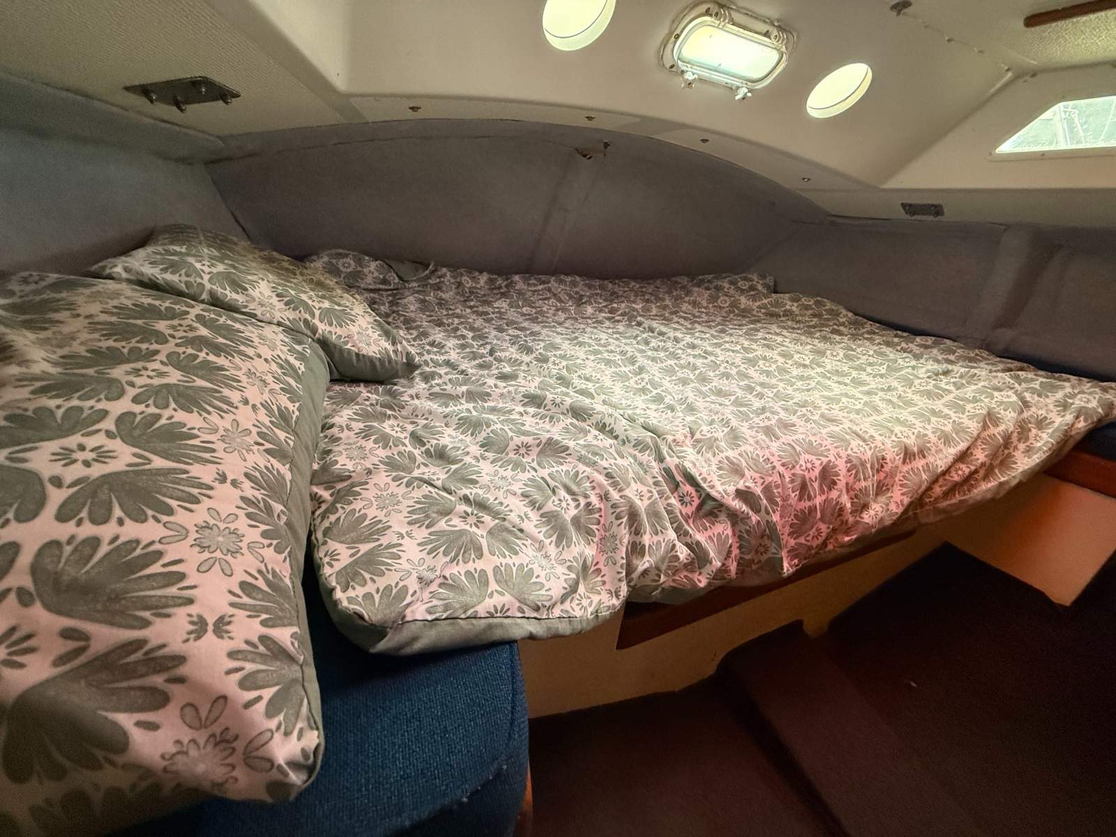 Mottle 33 Pirate II – Great Value cruising.......