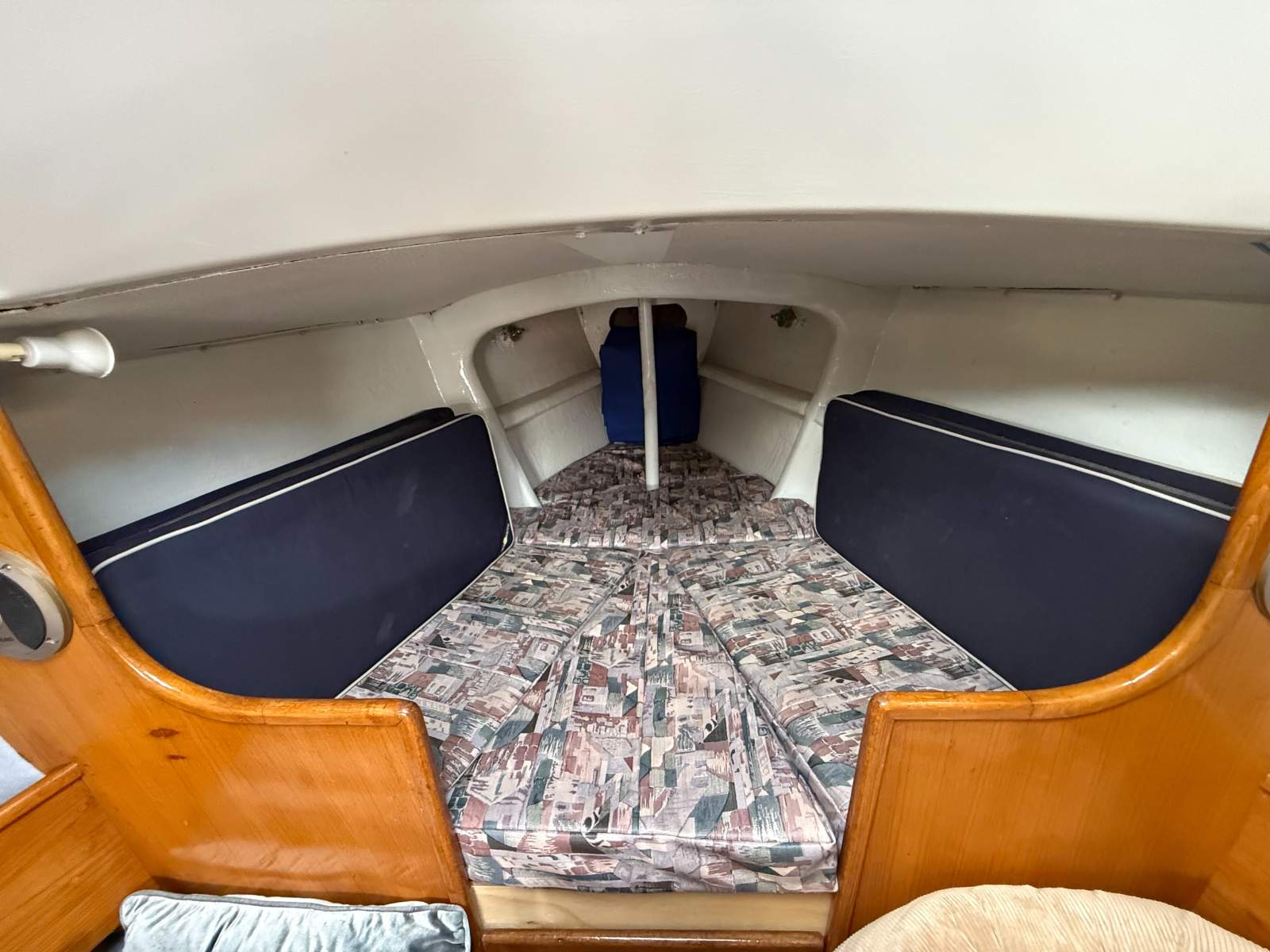 Mottle 33 Pirate II – Great Value cruising.......