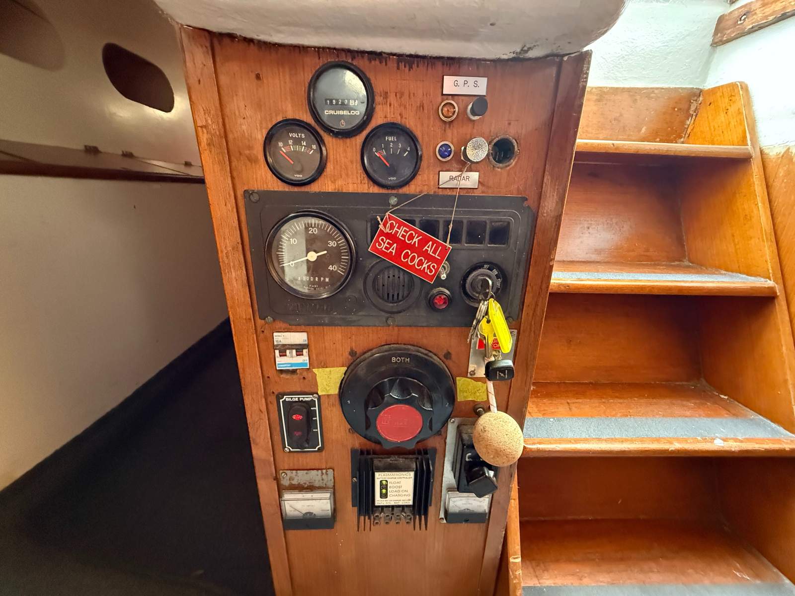 Mottle 33 Pirate II – Great Value cruising.......