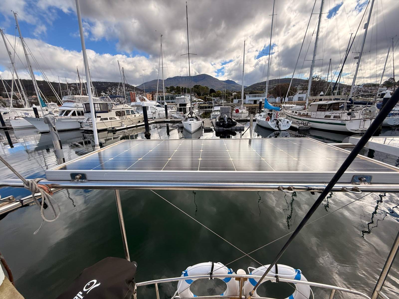 Mottle 33 Pirate II – Great Value cruising.......