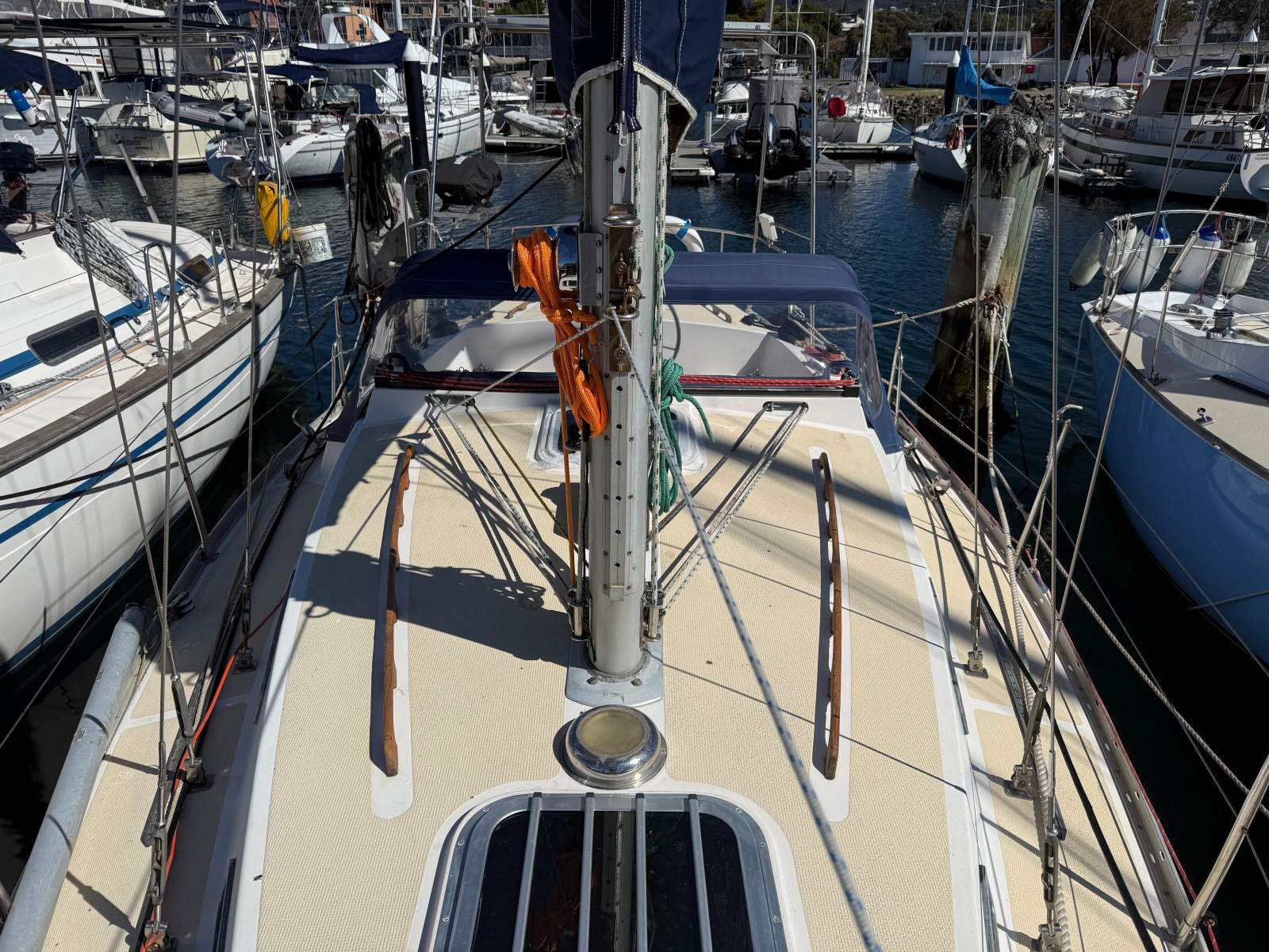 Mottle 33 Pirate II – Great Value cruising.......