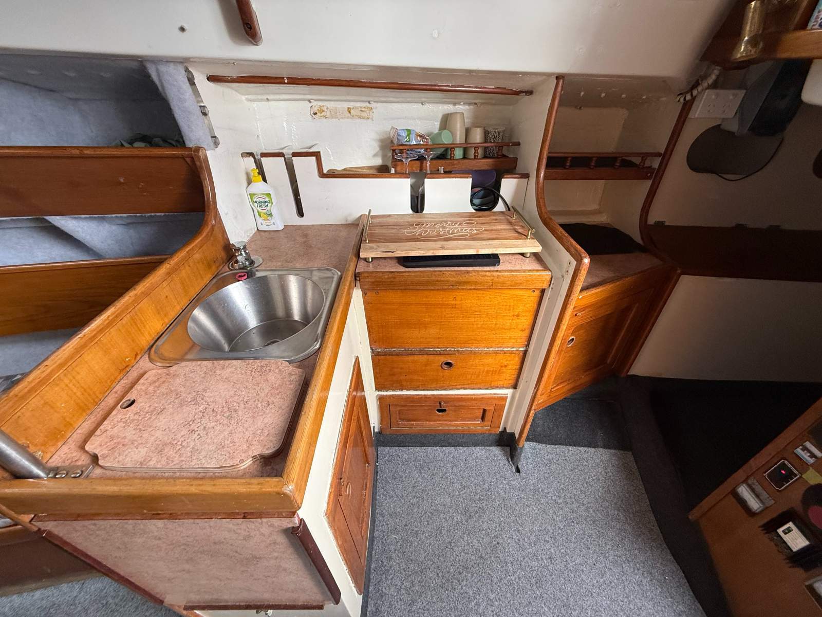 Mottle 33 Pirate II – Great Value cruising.......