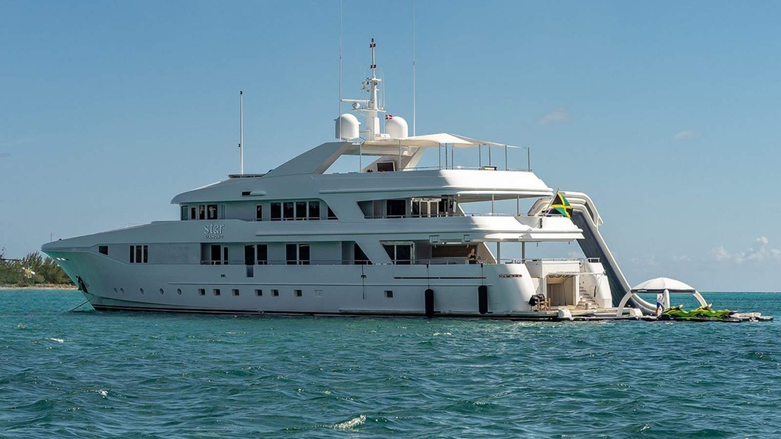 Admiral VIEW AT PALM BEACH INTERNATIONAL BOAT SHOW