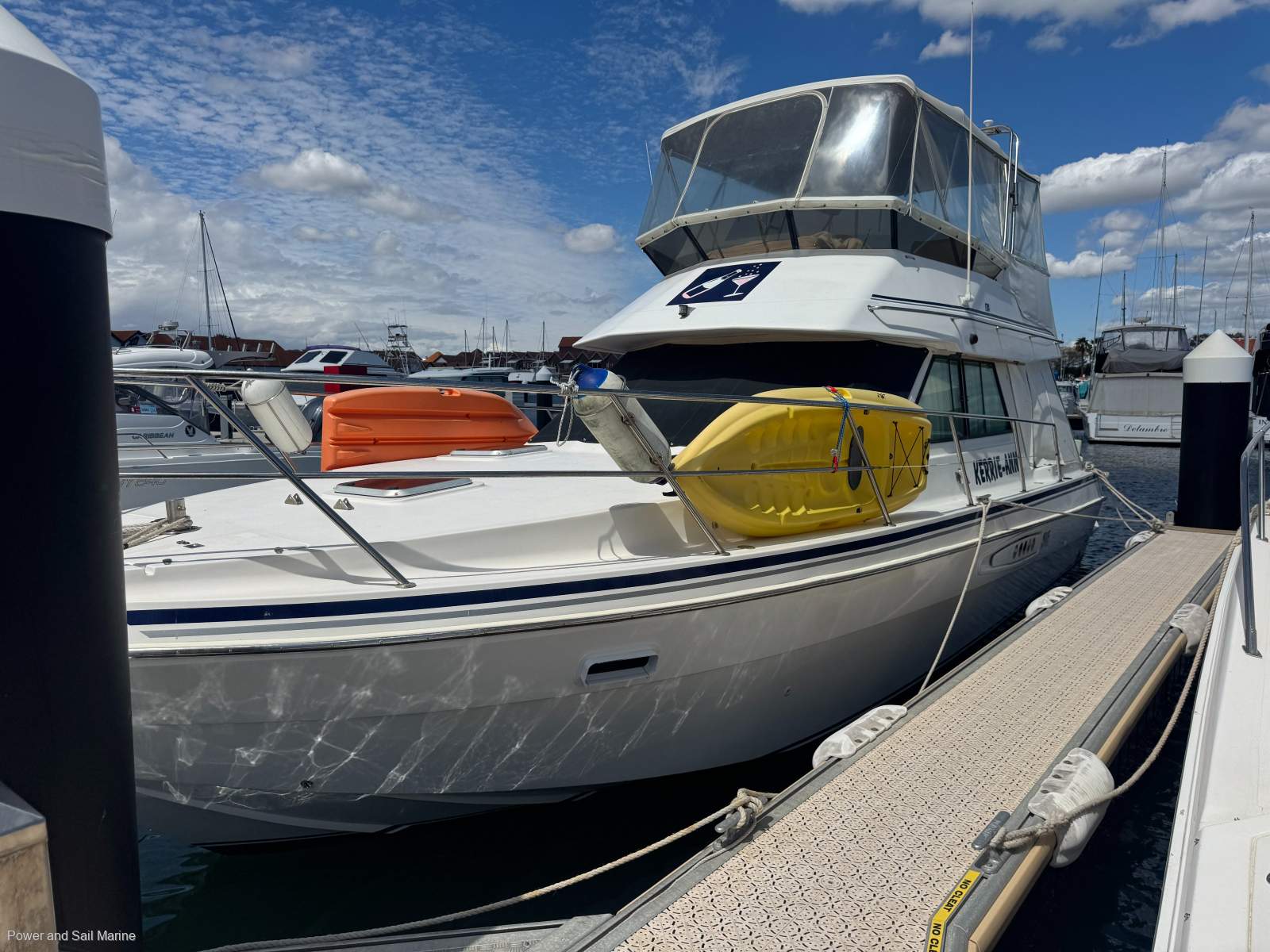 Leeder 1200 Extended Flybridge, AC, Generator- Great Condition