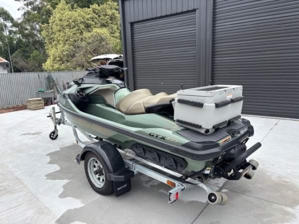 Sea-Doo GTX LTD 300 IDF Sea-Doo 2022 GTX LTD 300 IDF IBR