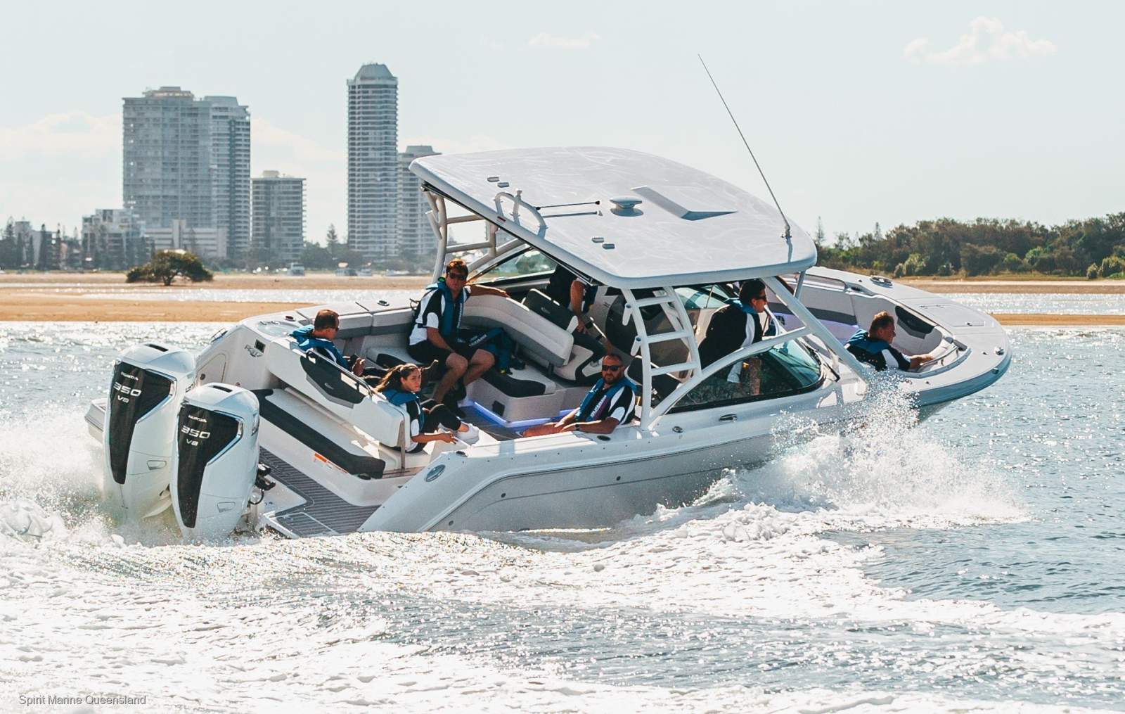 Robalo R317 Dual Console