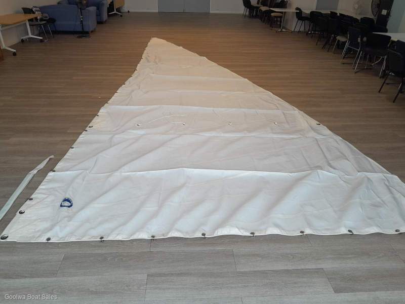 9 m Cruising Mainsail in Dacron as New