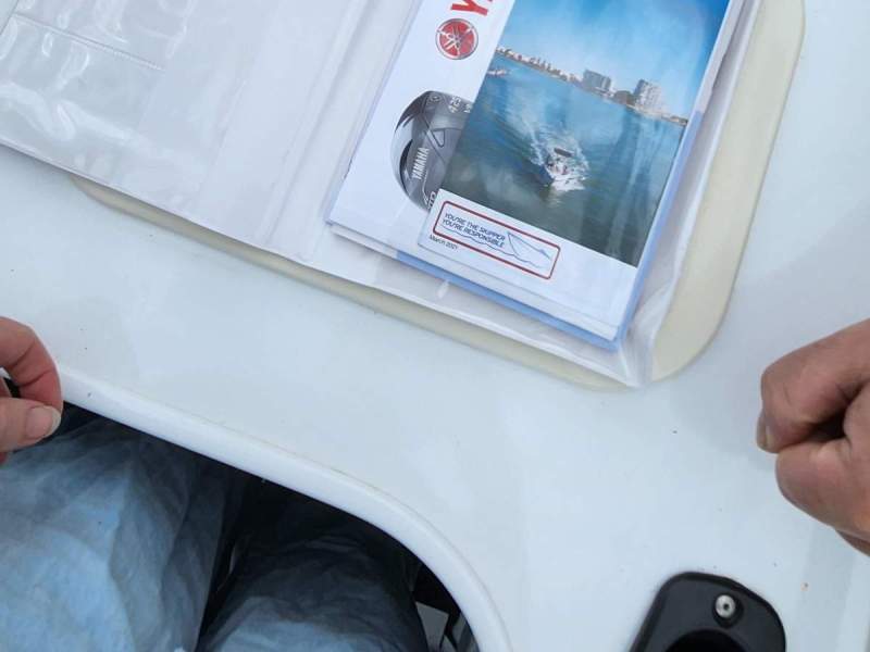 Stacer 469 Outlaw Side Console