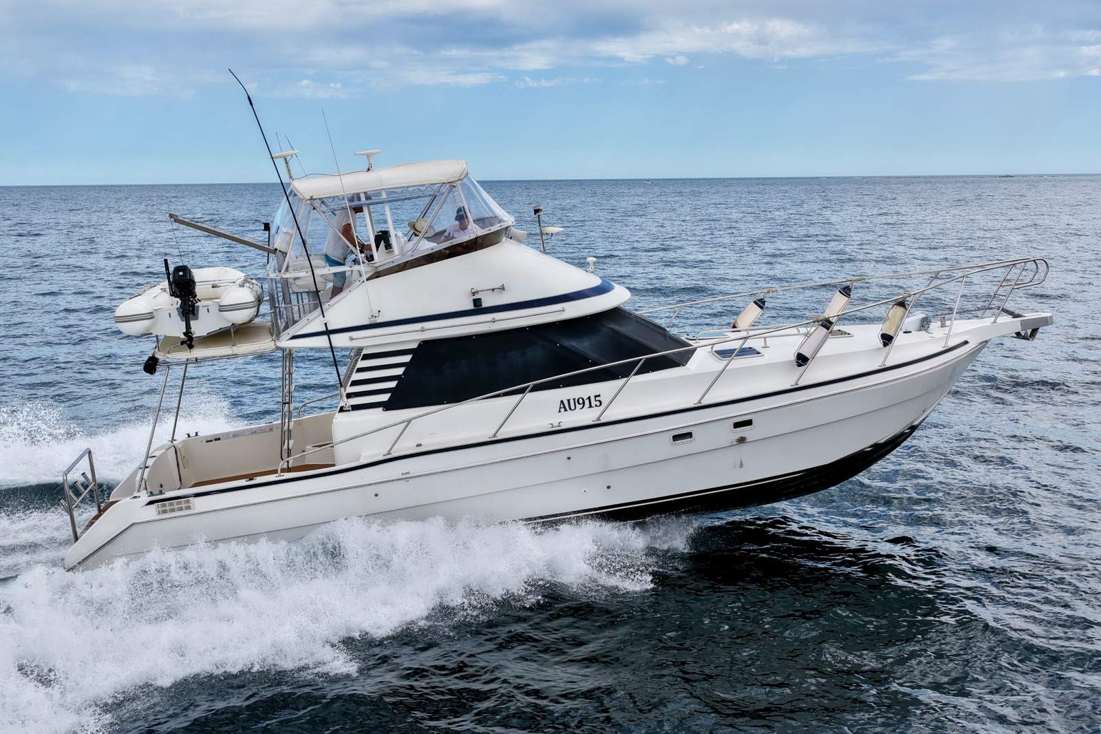 Leeder 40 Flybridge Cruiser