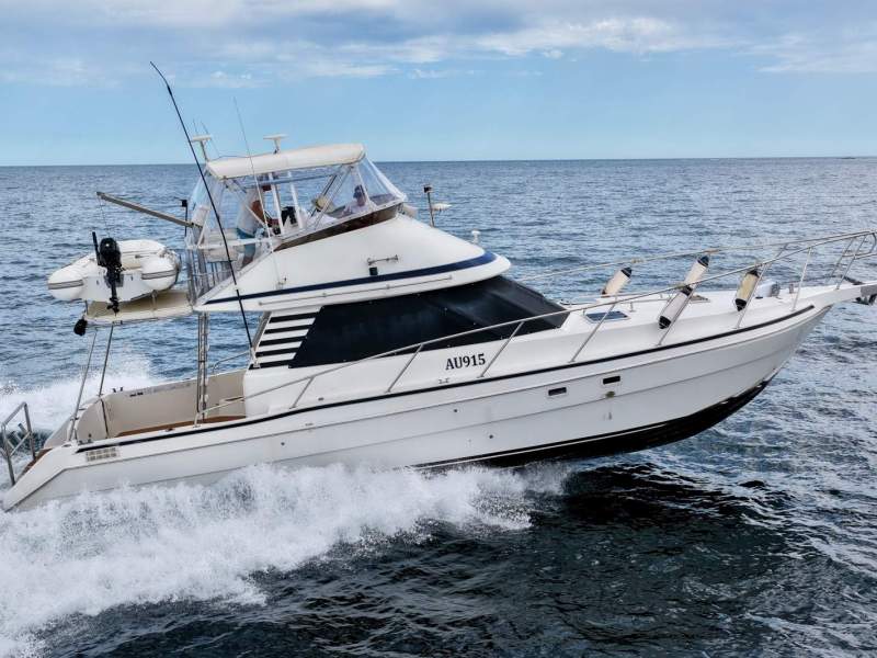 Leeder 40 Flybridge Cruiser