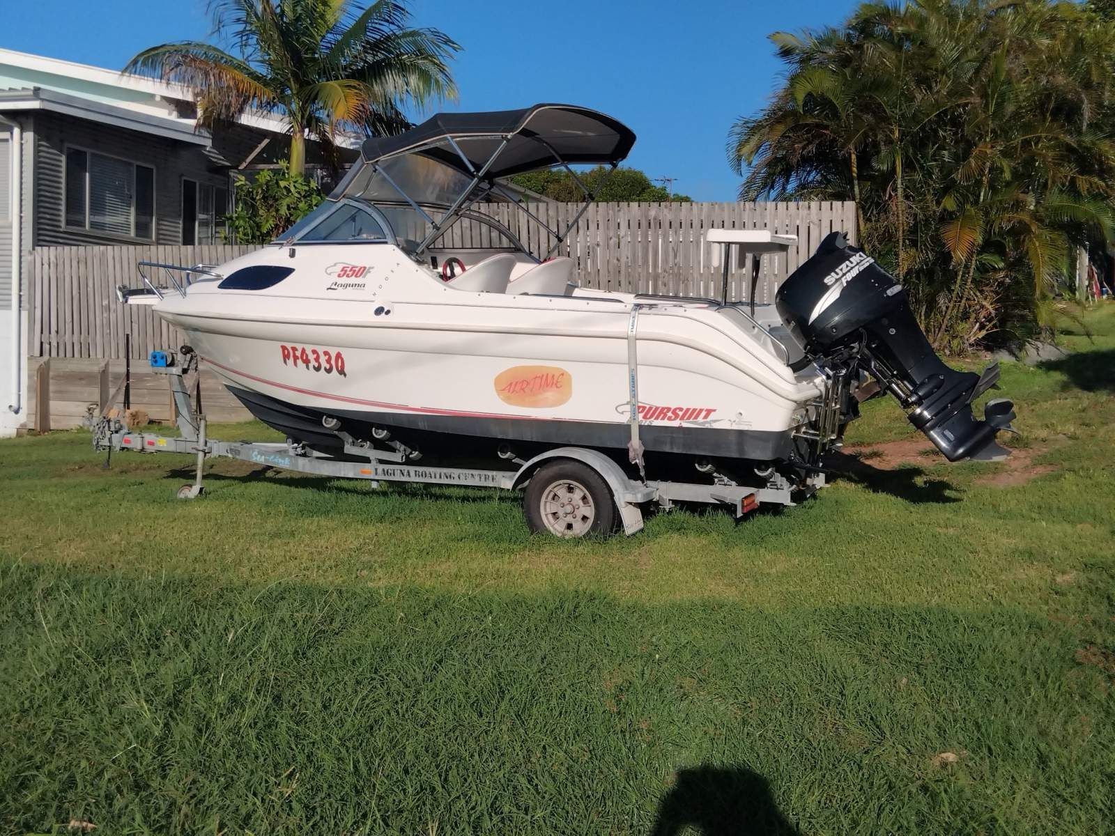 Pursuit 550f