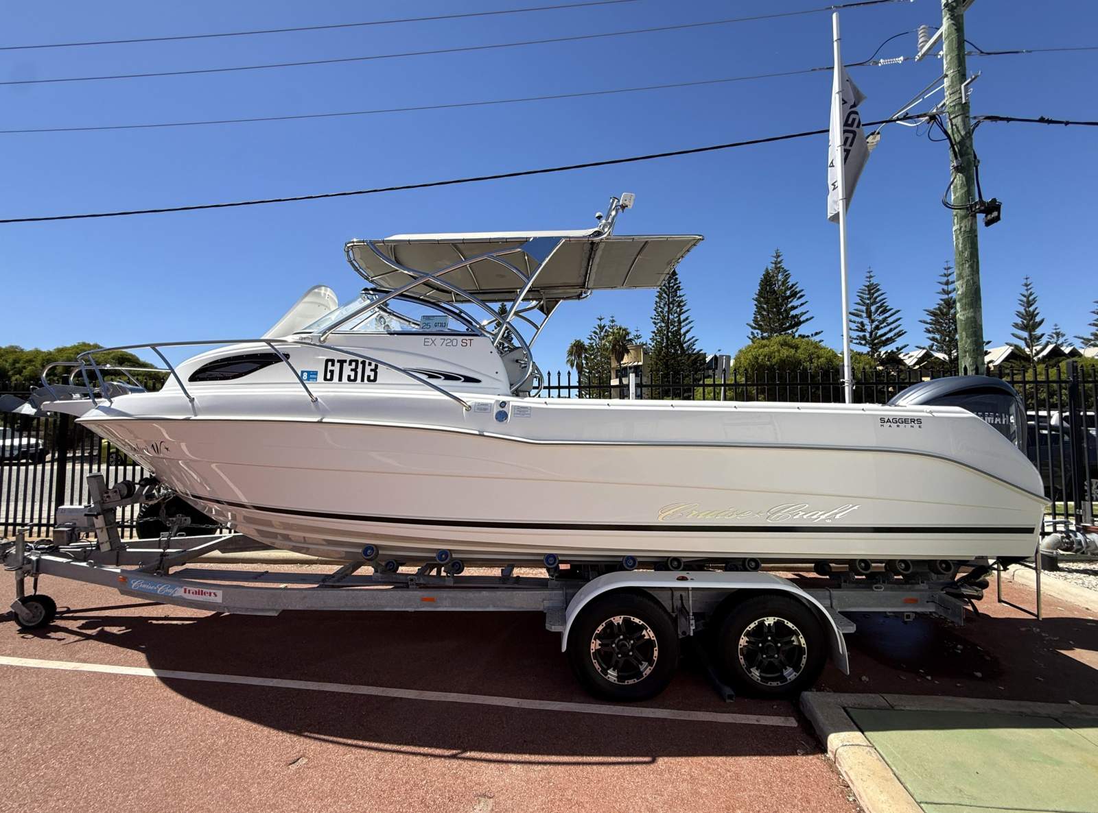 CruiseCraft Explorer 720 - Premium Offshore Performance, includes trailer!