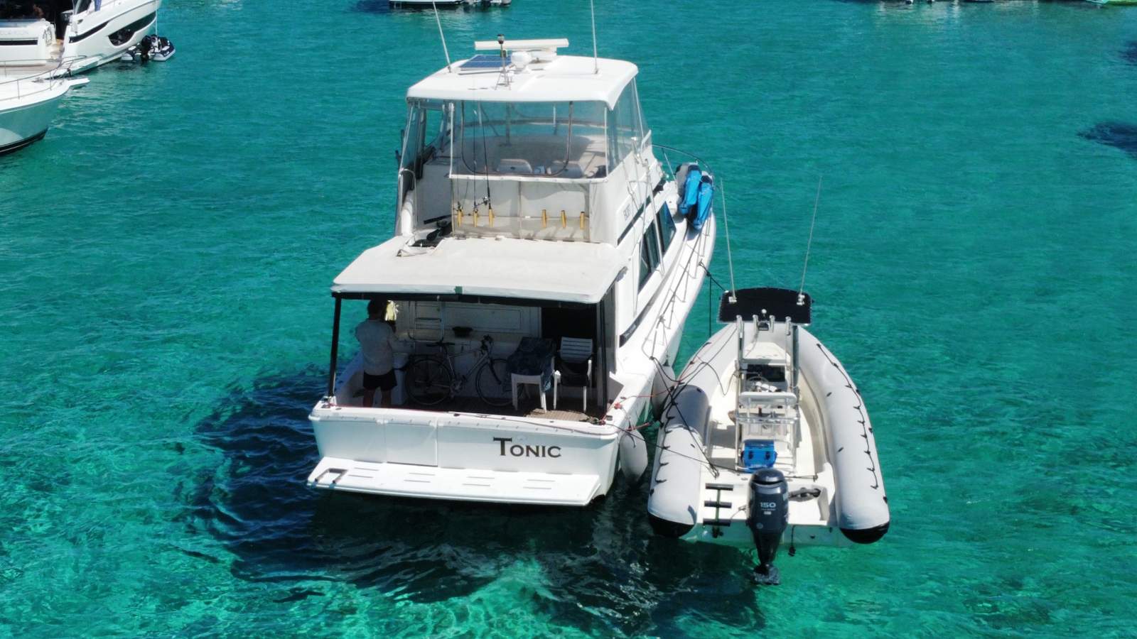 Riviera 43 Open Flybridge - 2 Cabin, 2 Ensuite Version