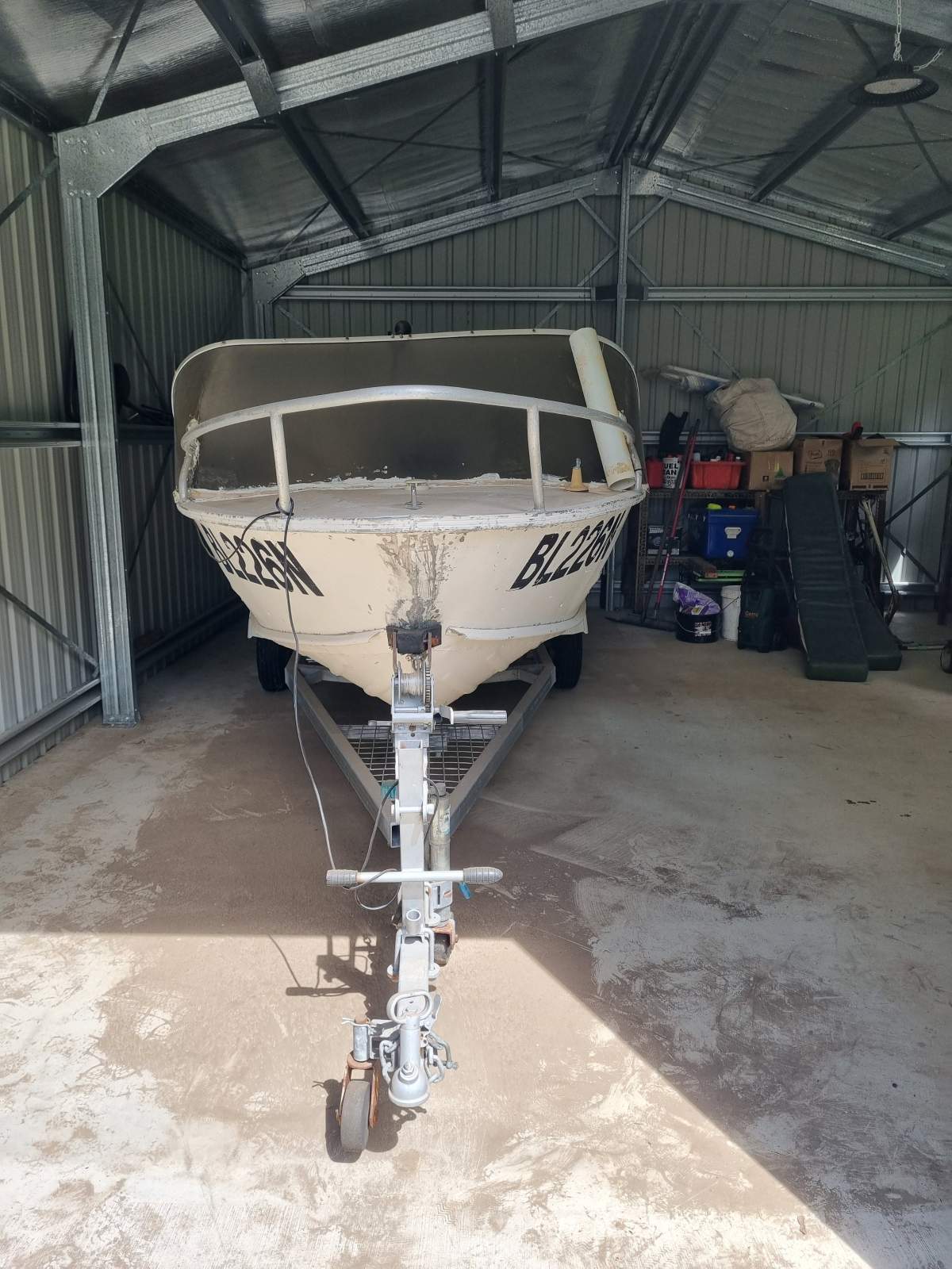 De Havilland Runabout 4.62m with alloy trailer in excellent condition