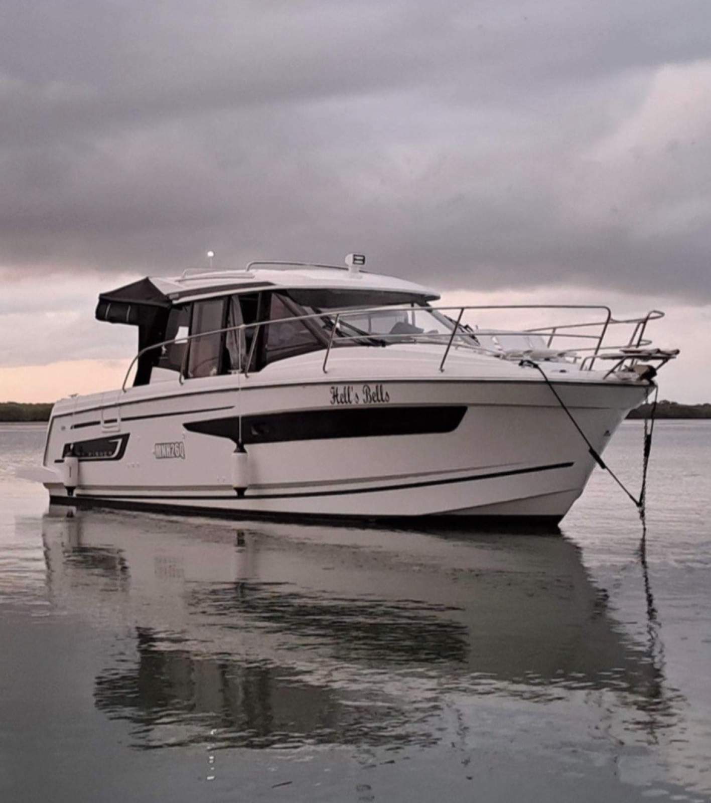 Jeanneau Merry Fisher 895 Offshore:Hells Bells at Sunset