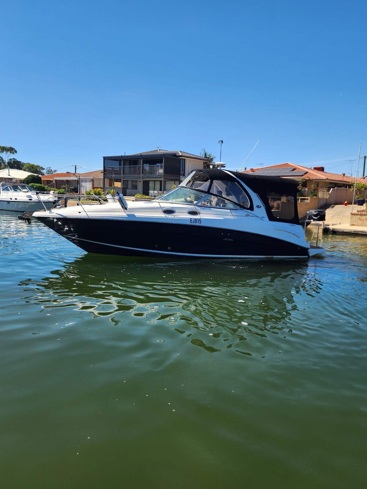 Sea Ray 335 Sundancer