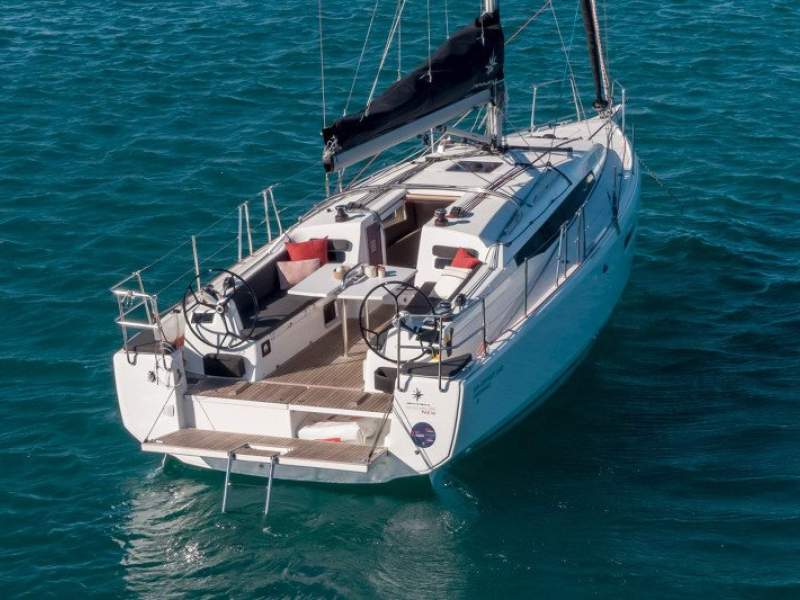 Jeanneau Sun Odyssey 380 Weekender/Cruising Version