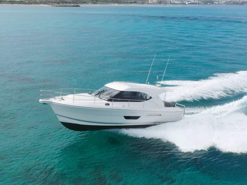Riviera 3600 Sport Yacht Series II