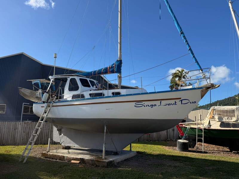 Roberts 33 Roberts 33 Fibreglass Sloop 1980