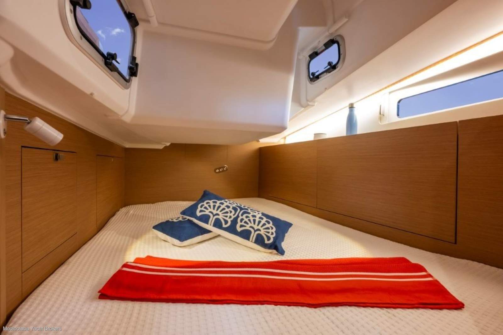 New Jeanneau Sun Odyssey 415 Performance Cruiser Racer Version for Sale ...