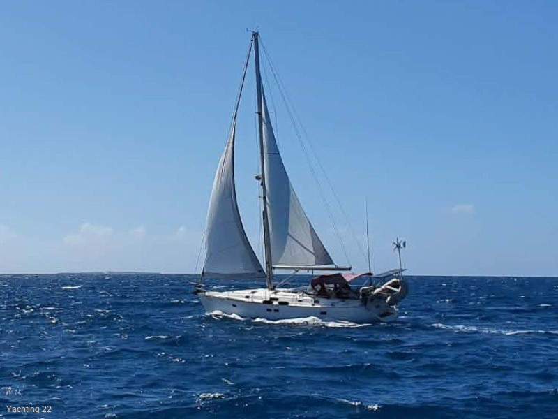 Beneteau Oceanis Clipper 411 with brand new rigging!
