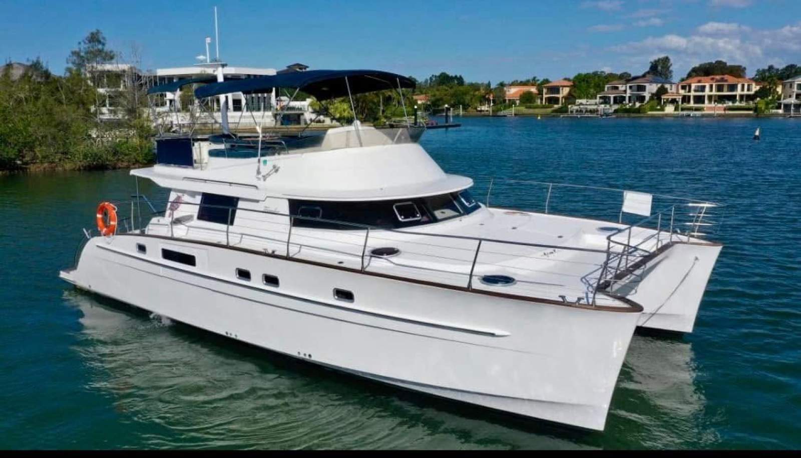 Fountaine Cumberland 46'