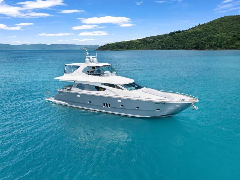 Horizon Yacht E70 19ft beam, 4-cabin, 3-ensuite