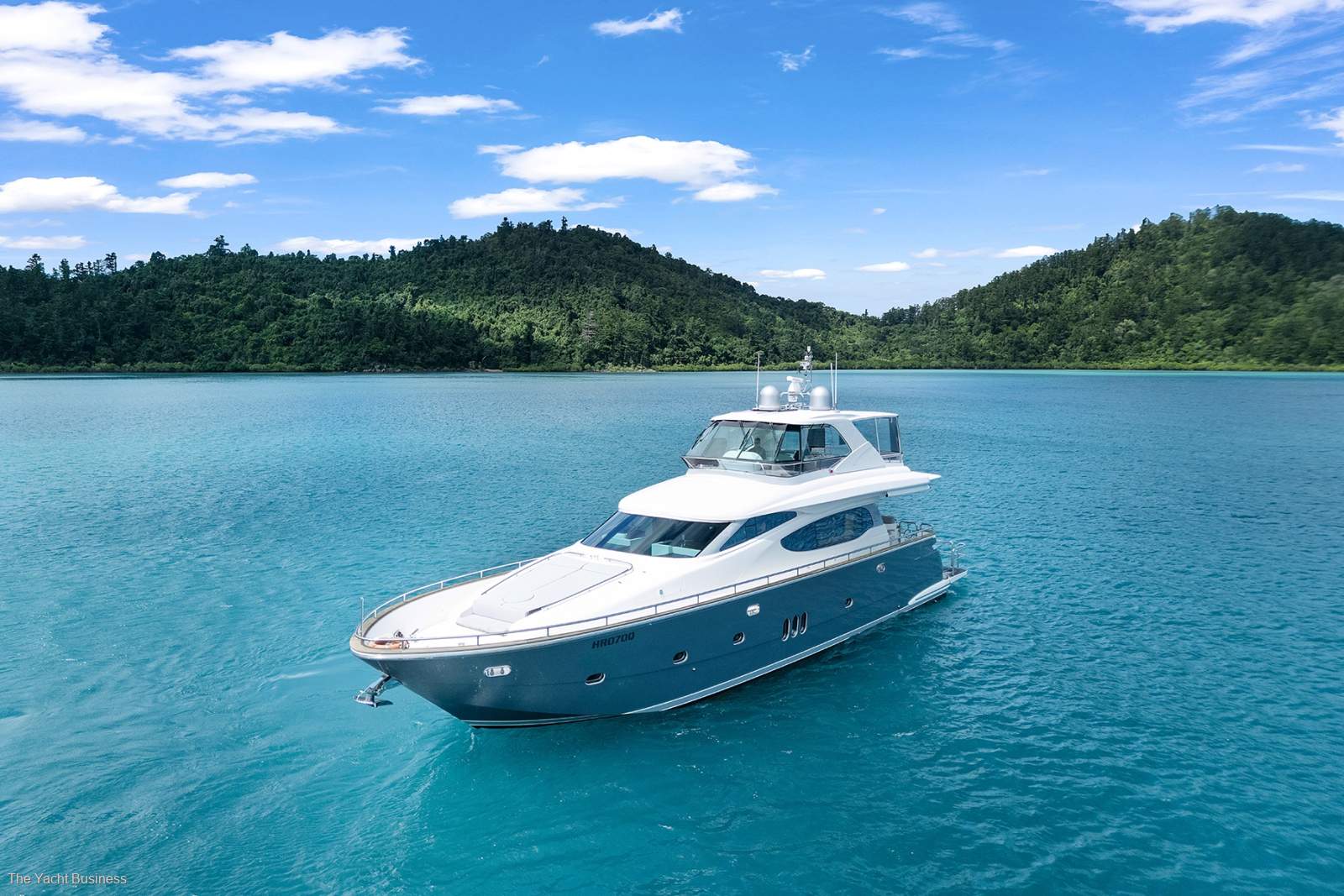 Horizon Yacht E70 19ft beam, 4-cabin, 3-ensuite