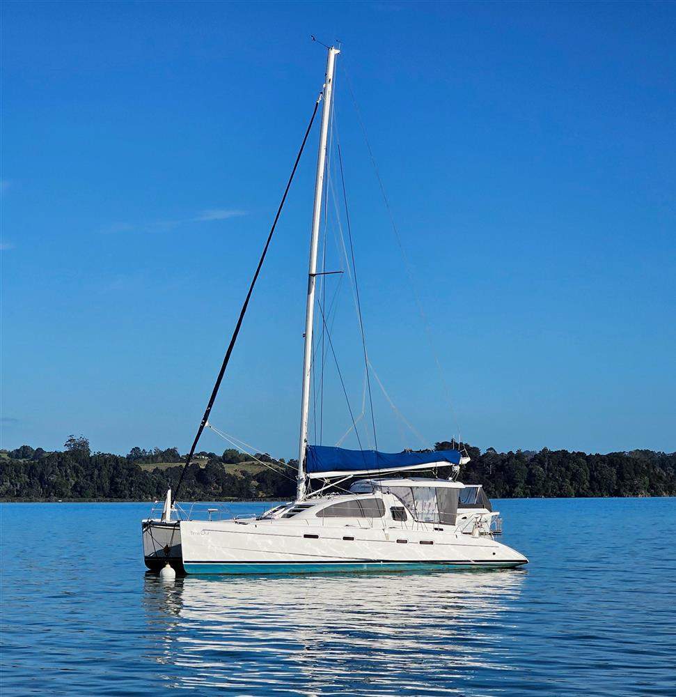 Leopard Catamarans 43