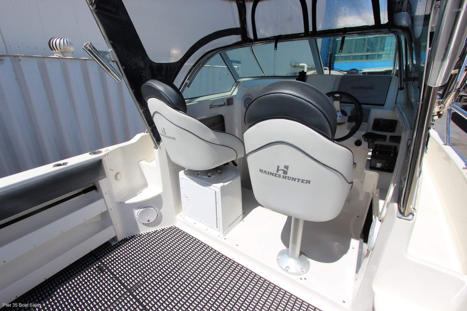 Haines Hunter 680 Patriot