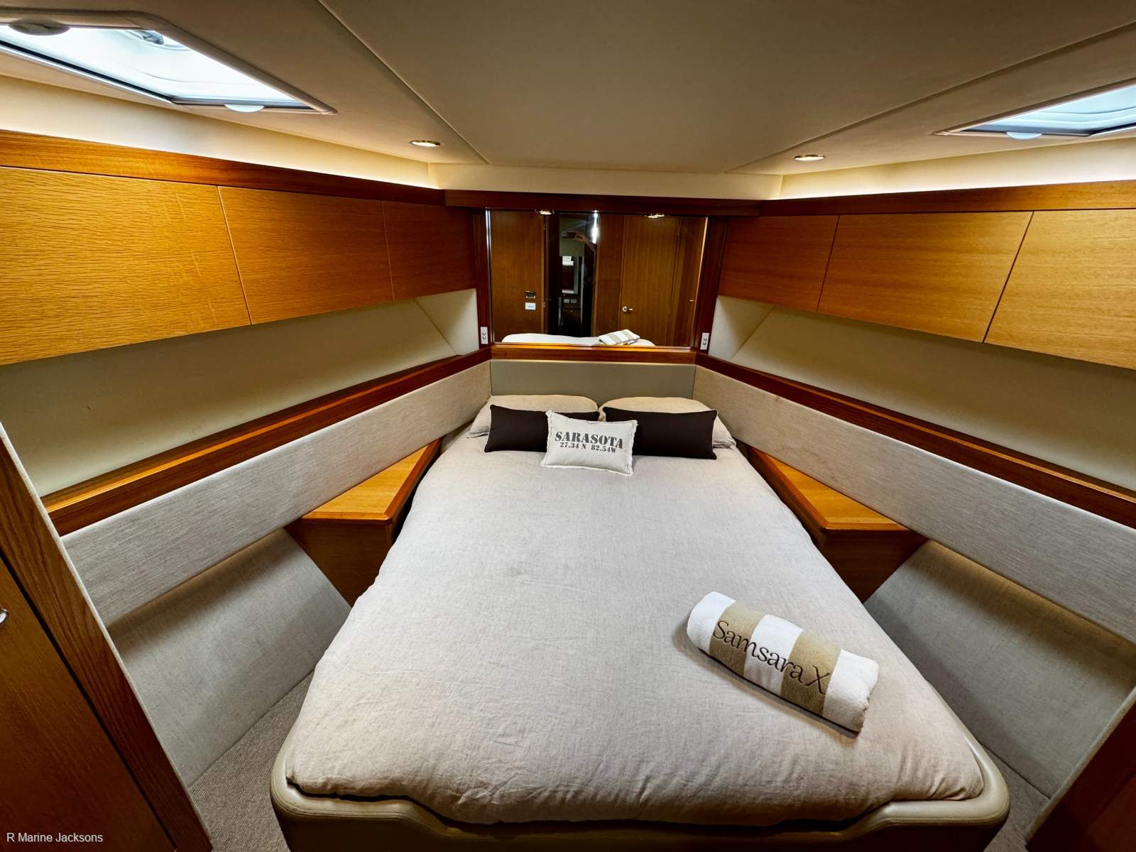 Samsara X Riviera 50 Enclosed Flybridge Boat Brokers of Tasmania