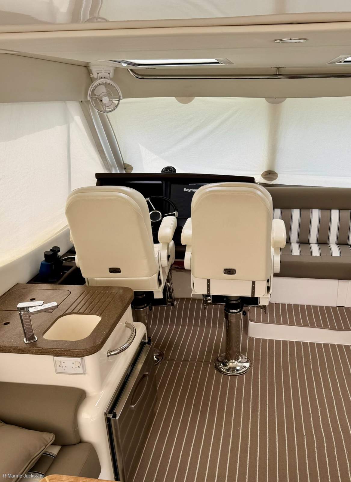 Samsara X Riviera 50 Enclosed Flybridge Boat Brokers of Tasmania