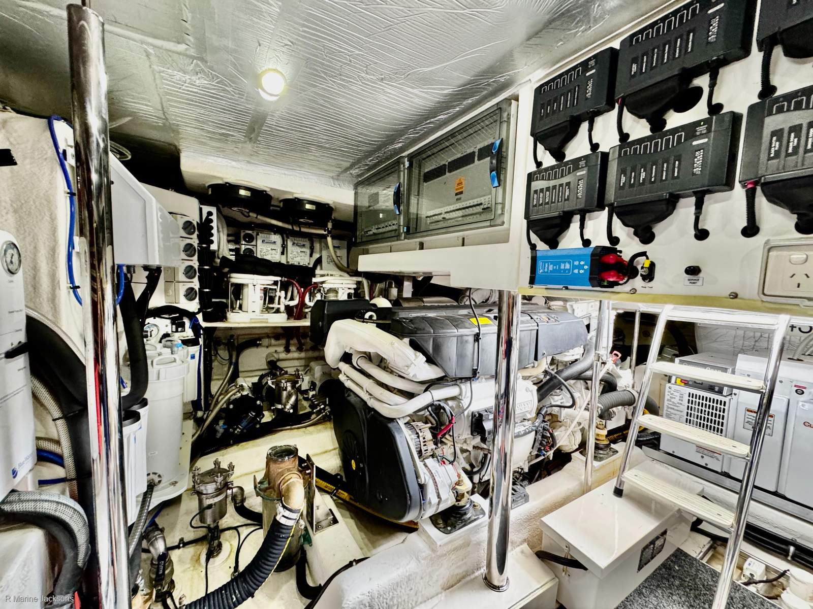 Samsara X Riviera 50 Enclosed Flybridge Boat Brokers of Tasmania
